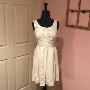 ✨NWT✨ Old Navy White Dress with Lace
